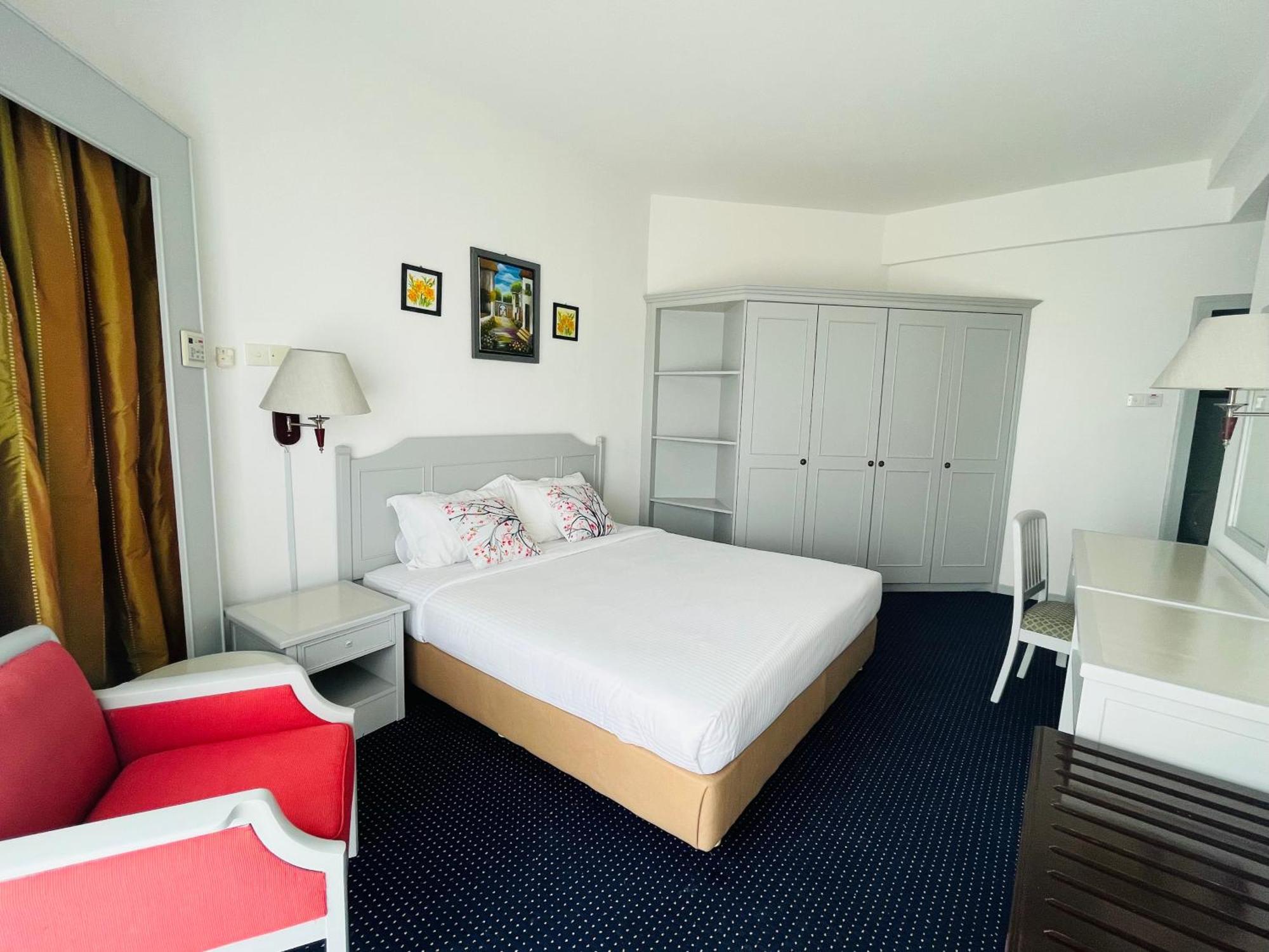 Paradise By The Sea In Penang By Veron At Rainbow Paradise Tanjung Bungah  Exterior photo