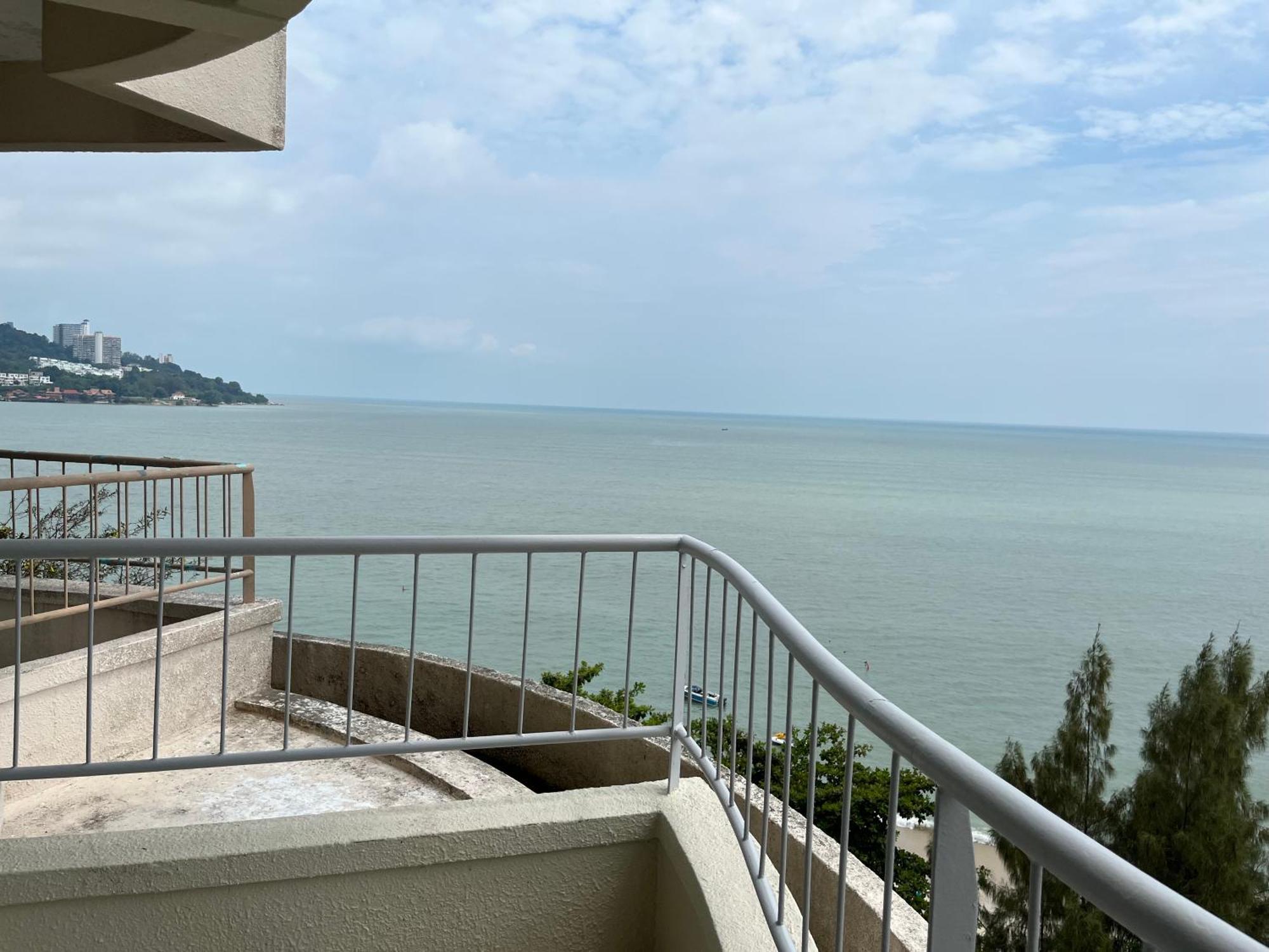 Paradise By The Sea In Penang By Veron At Rainbow Paradise Hotel Tanjung Bungah  Exterior photo