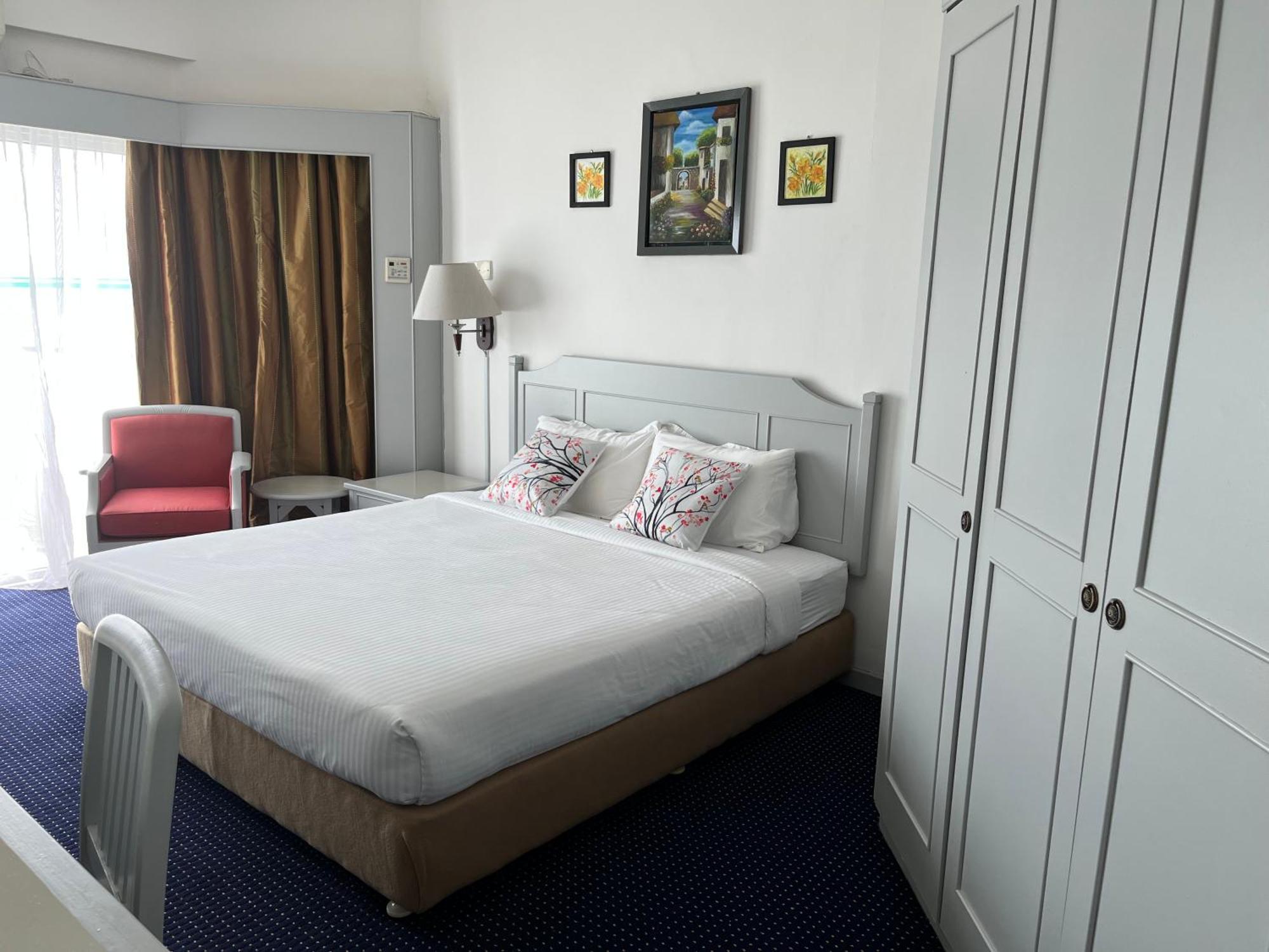 Paradise By The Sea In Penang By Veron At Rainbow Paradise Tanjung Bungah  Exterior photo