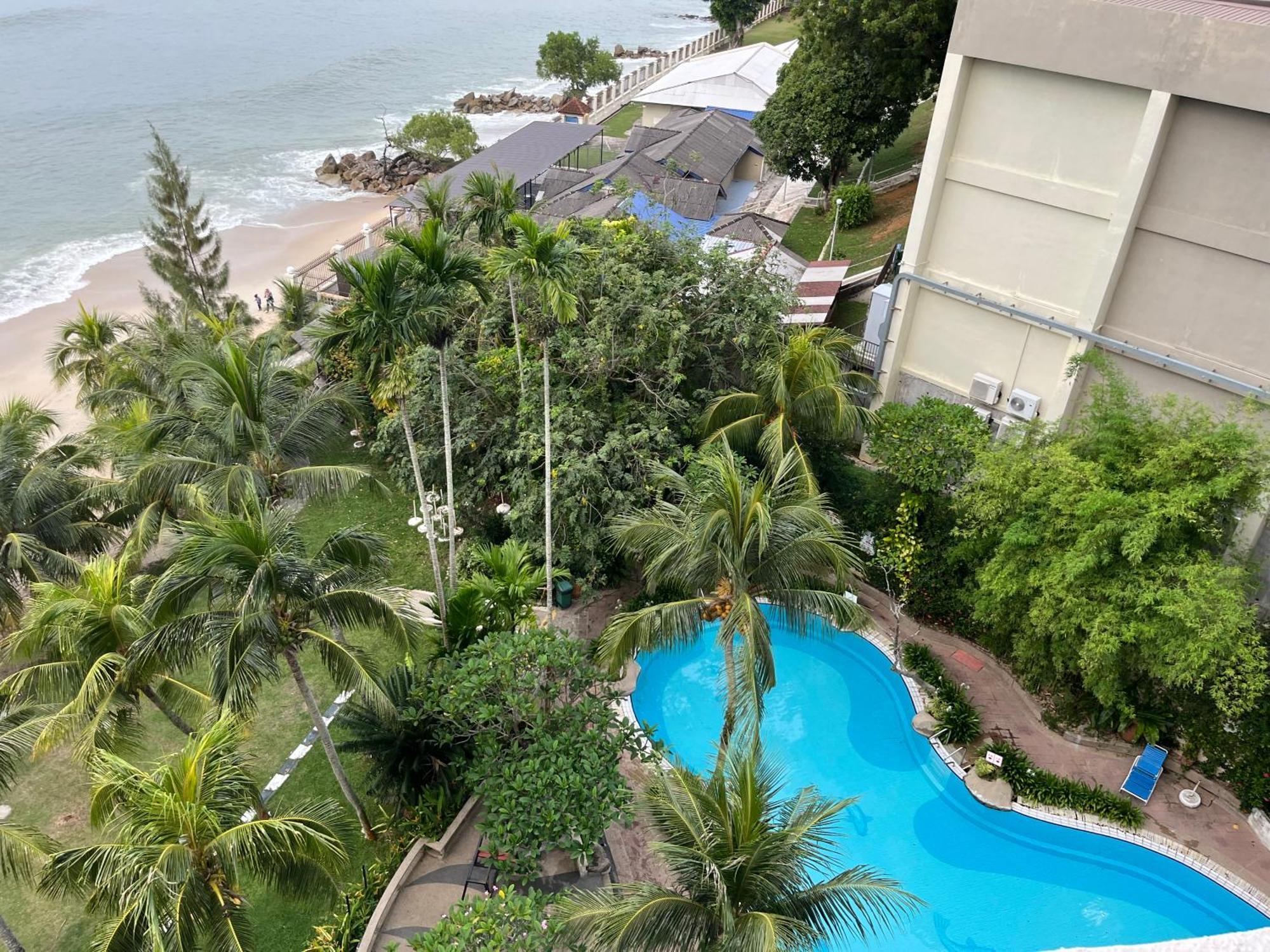 Paradise By The Sea In Penang By Veron At Rainbow Paradise Hotel Tanjung Bungah  Exterior photo